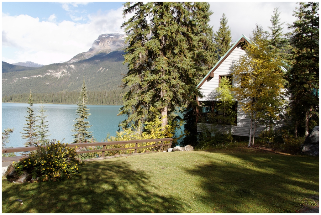 09 - Yoho NP (2) - Lac Emerald.jpg